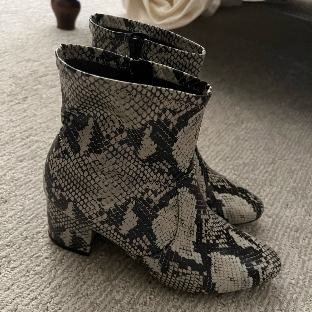 Leather skin cute dress boots